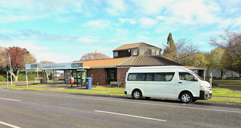 Te Awamutu airport transfers